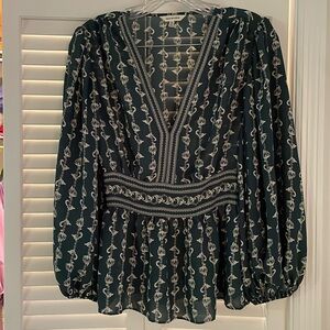 Max studio bubble sleeve blouse
